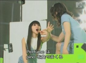 Perfume $B$O(B pino $B$r?)$Y$^$/$k(B